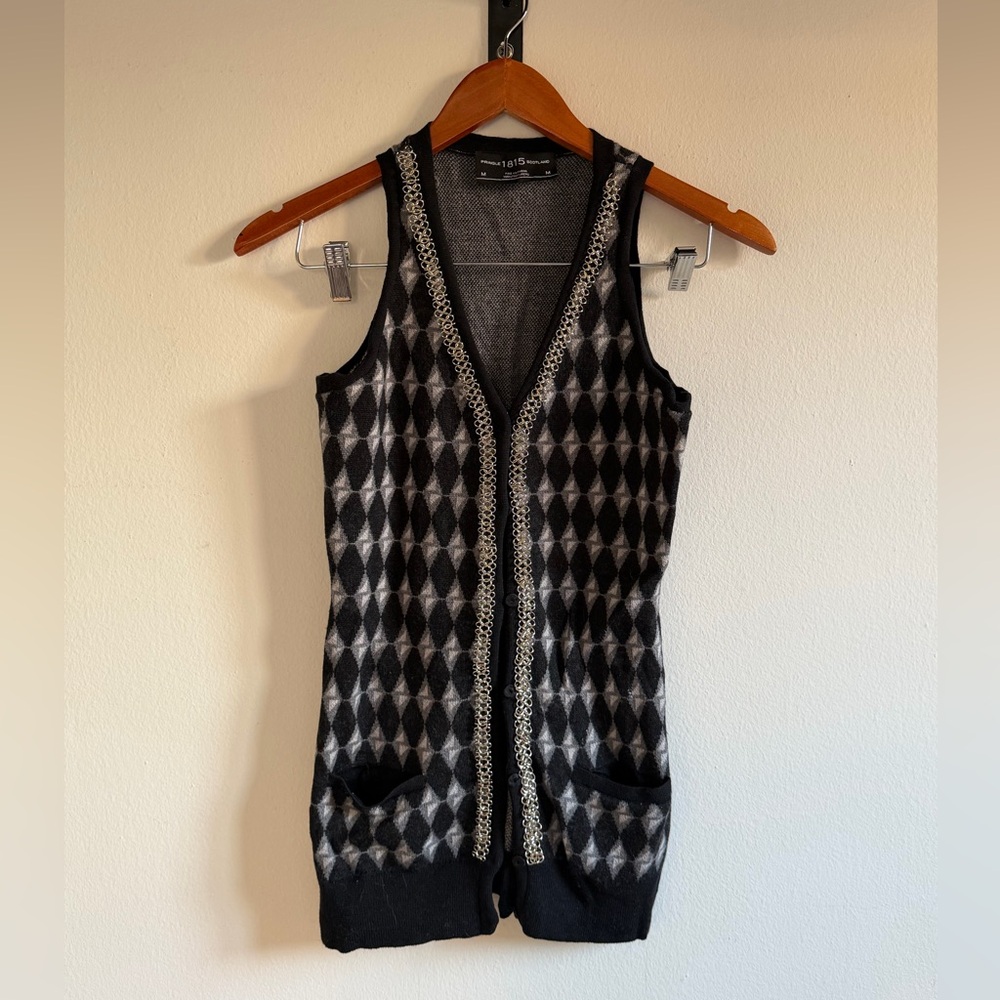 Pringle of Scotland Women’s Black and Grey Diamond Patterned Button Up Vest, M